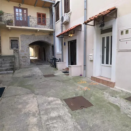 Steps From The Sea Apartment *